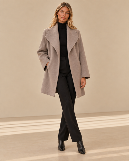 Paola™ | Cappotto in lana dalla linea morbida