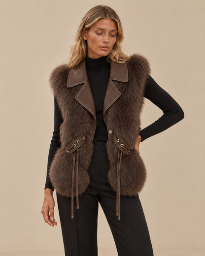 Ludovica™ | Gilet con ampi revers e cintura