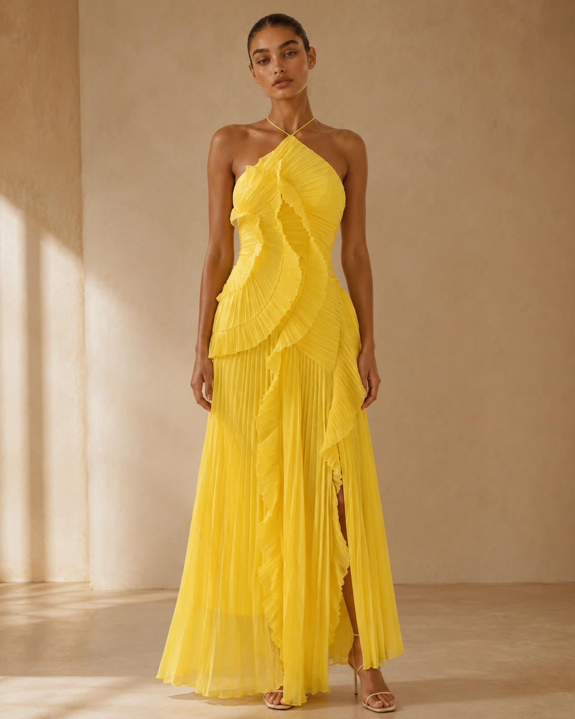 Arianna™ | Abito halter con balze a cascata