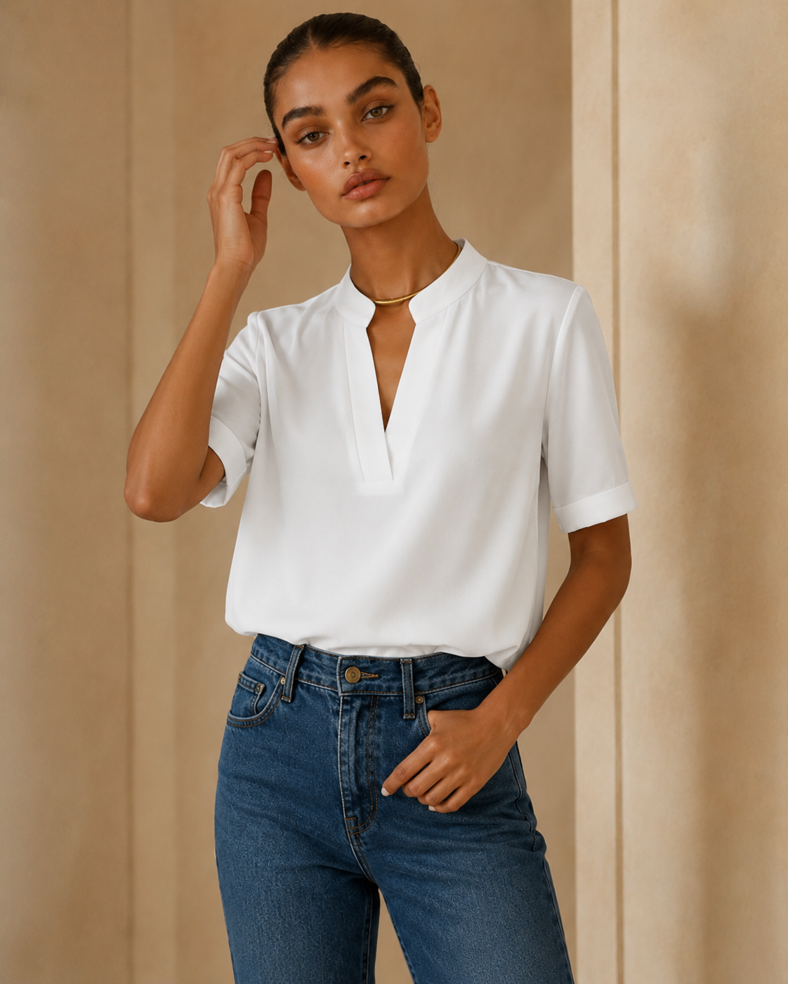 Laura™ | Blusa fluida con collo raffinato
