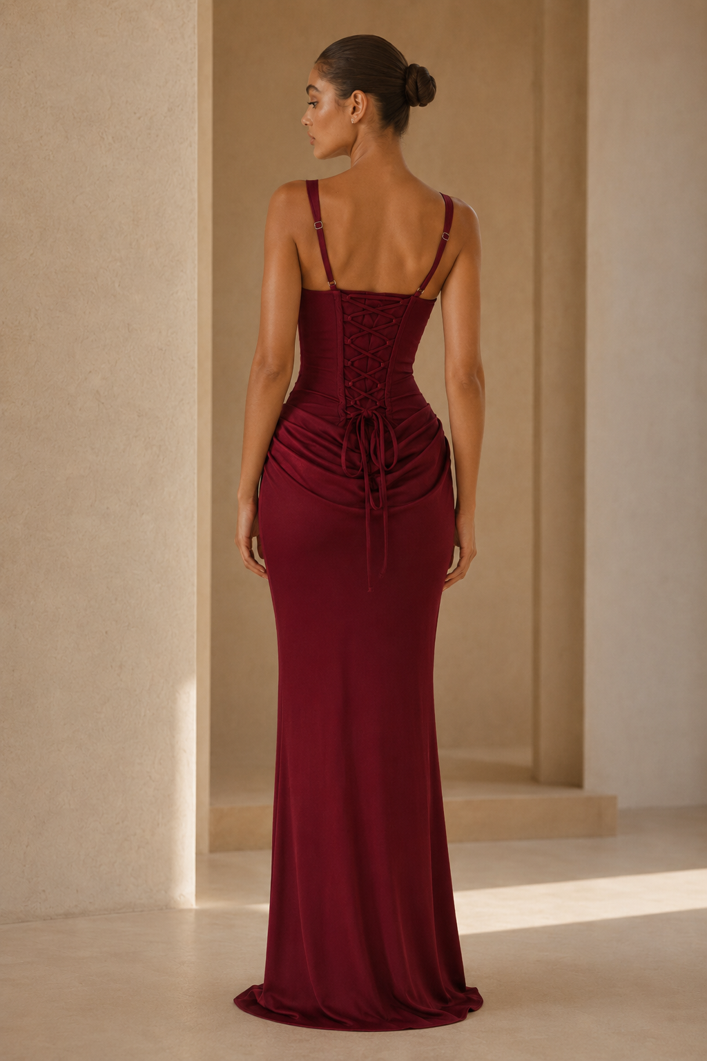 Clarissa™ | Abito con corsetto strutturato