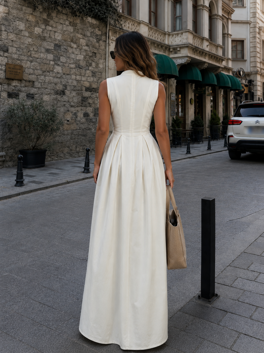 Olivia™ | Tuta Elegante Sfiancata